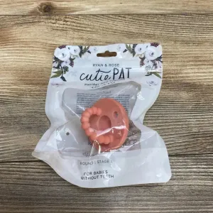 NEW Ryan & Rose Cutie PAT Round Pacifier   Teether Stage 1 Pom