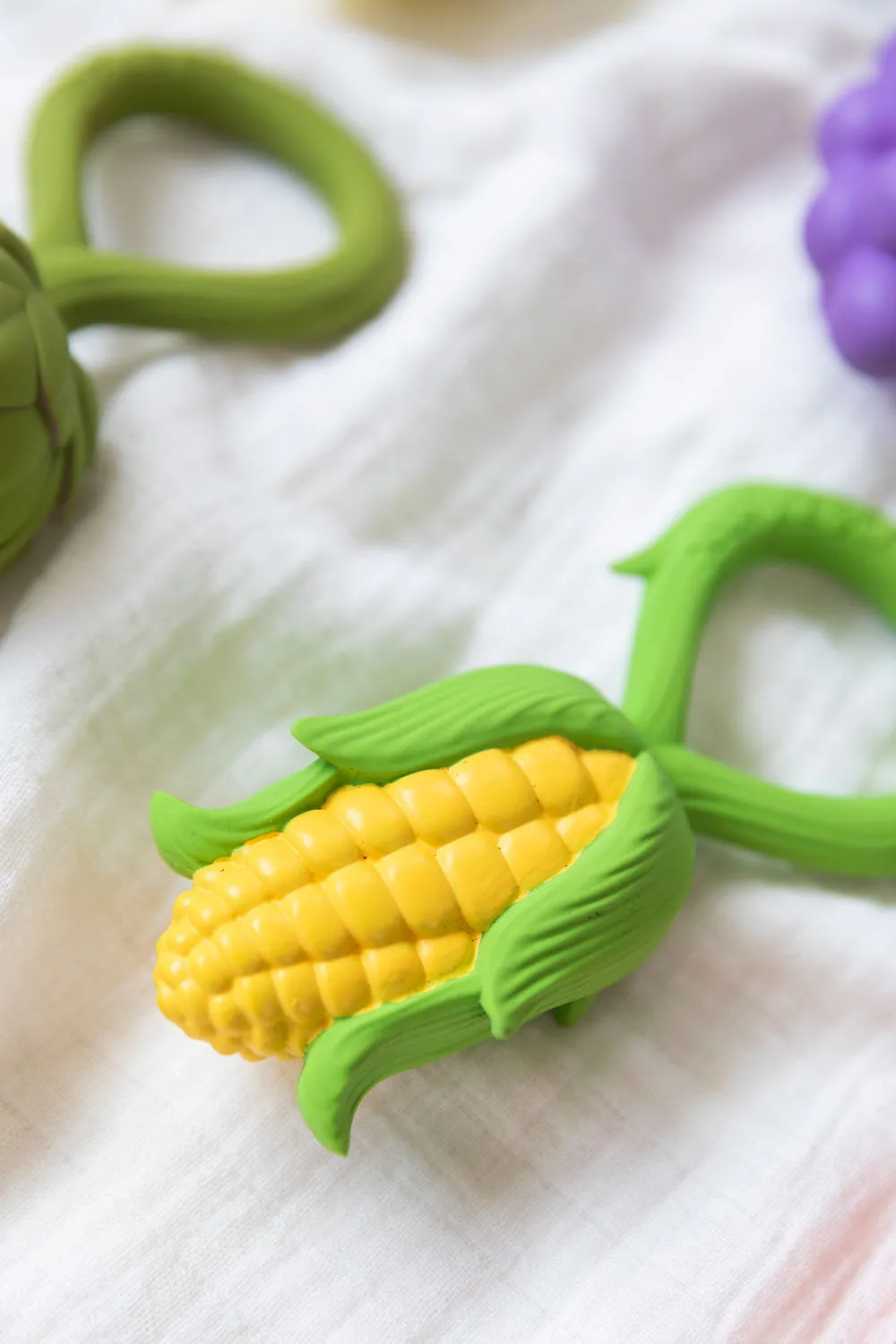 Oli & Carol Corn Rattle Teether