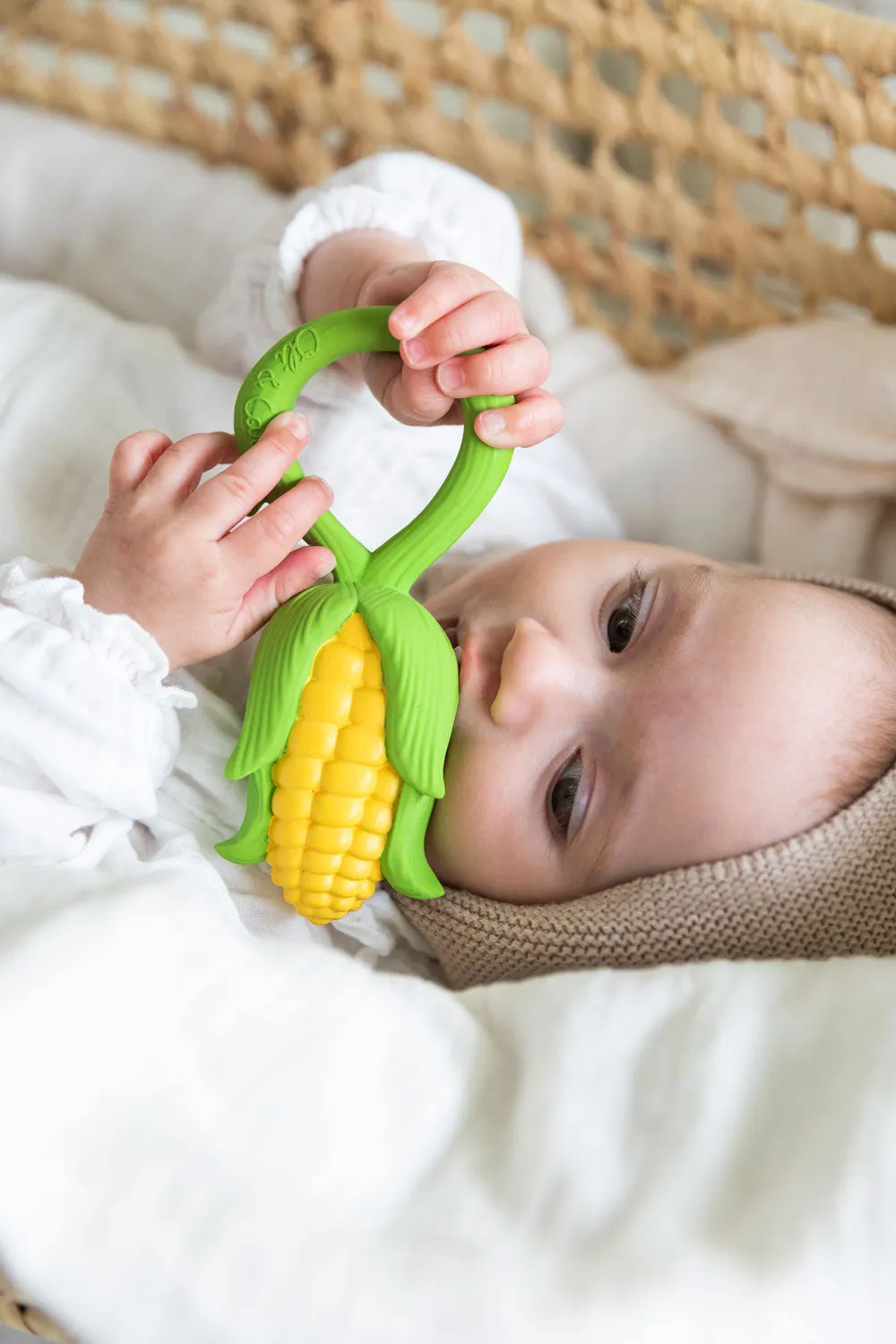 Oli & Carol Corn Rattle Teether