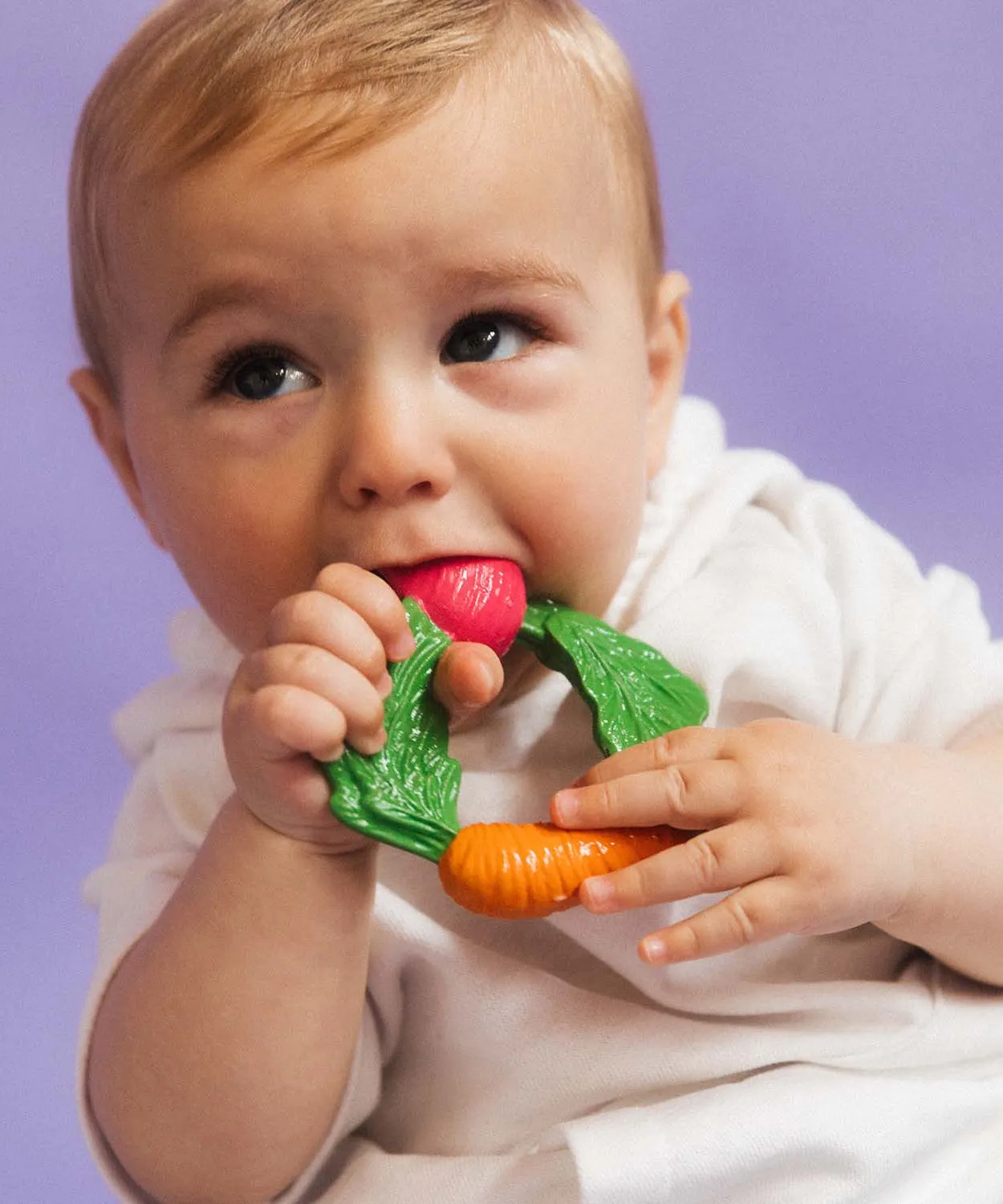 Oli & Carol Natural Rubber Veggie Teething Ring